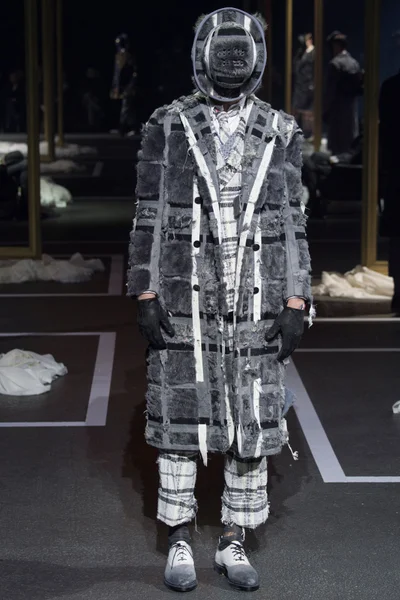 Look 17